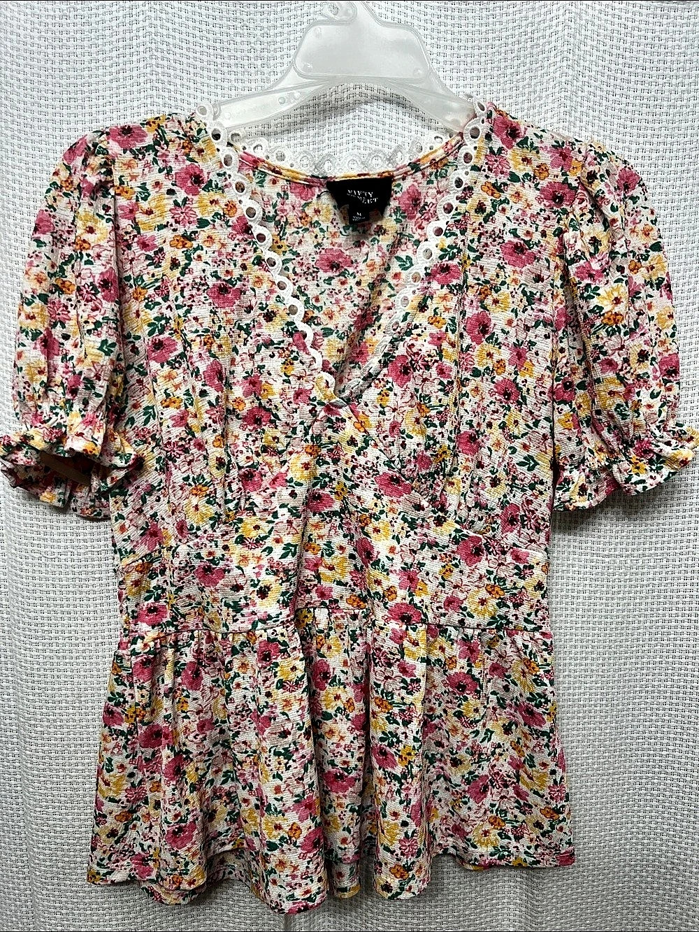 Fifty Street Floral Shirt Pink & White Ladies Medium